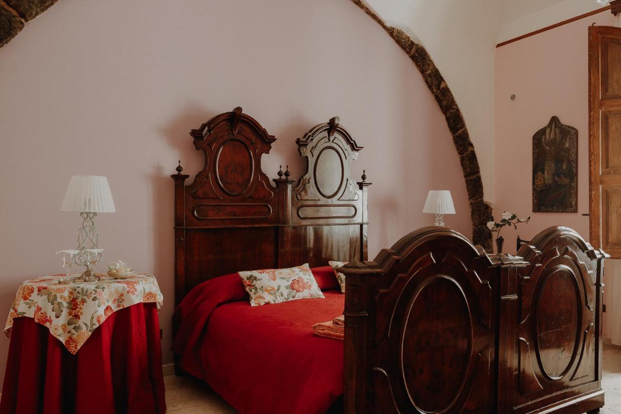 La Baronessa B&B Riposto ภายนอก รูปภาพ