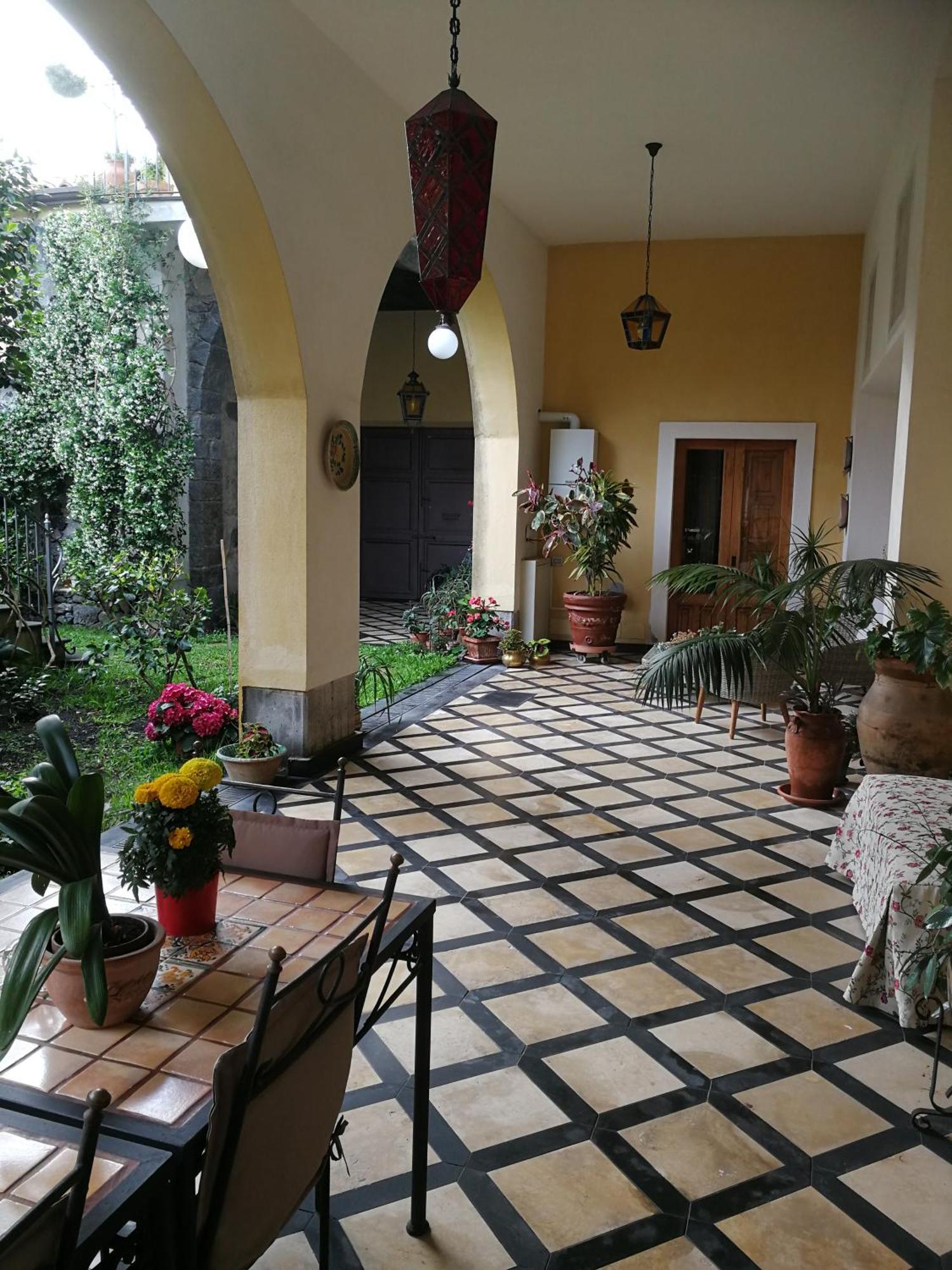 La Baronessa B&B Riposto ภายนอก รูปภาพ