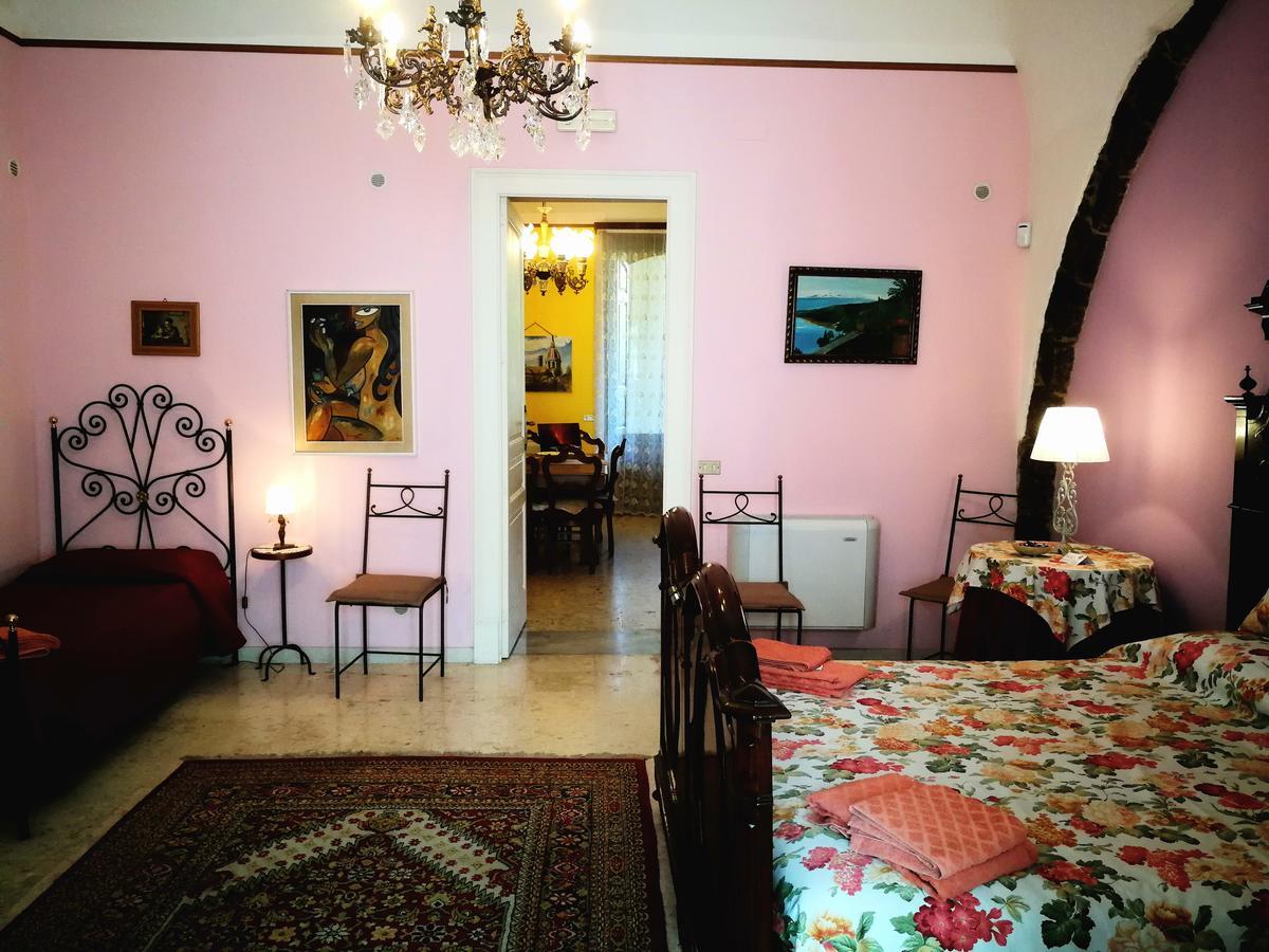La Baronessa B&B Riposto ภายนอก รูปภาพ
