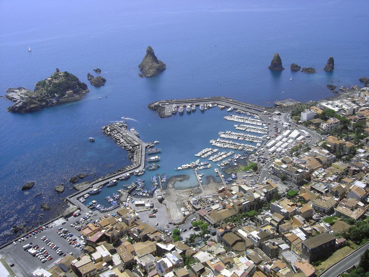 La Baronessa B&B Riposto ภายนอก รูปภาพ
