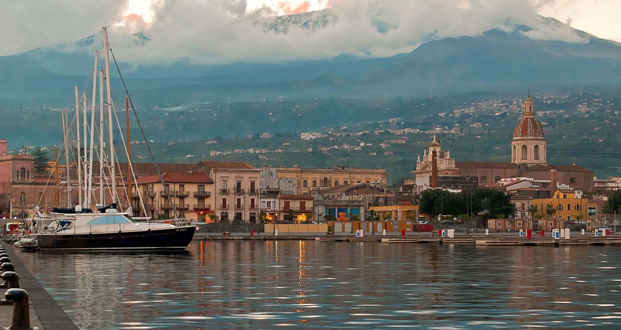 La Baronessa B&B Riposto ภายนอก รูปภาพ