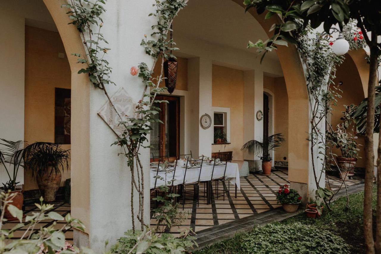 La Baronessa B&B Riposto ภายนอก รูปภาพ